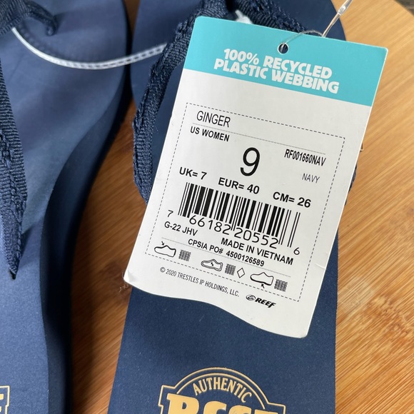 WOMEN'S REEF NAVY/NAVY BLUE GINGER BEACH/POOL FLIP FLOP SANDALS SIZE 9 NWT - Picture 8 of 9